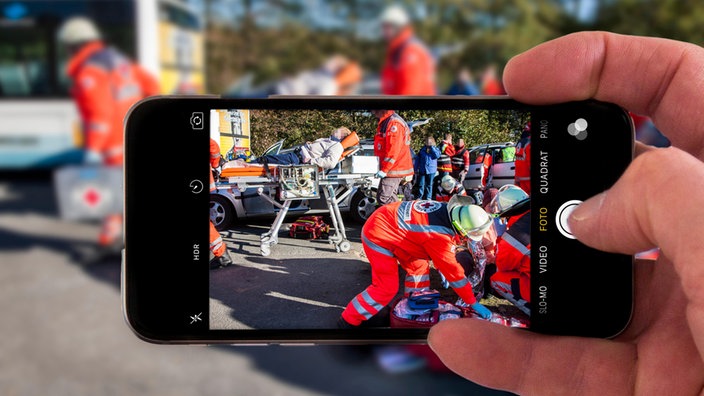 Gesellschaftliches Problem: Gaffer bei Unfällen