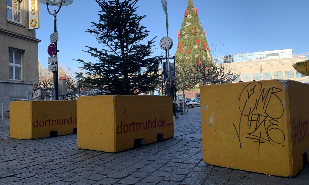 Live-Reportage: Zwischen Tannenbaum und Anti-Terror-Blöcken