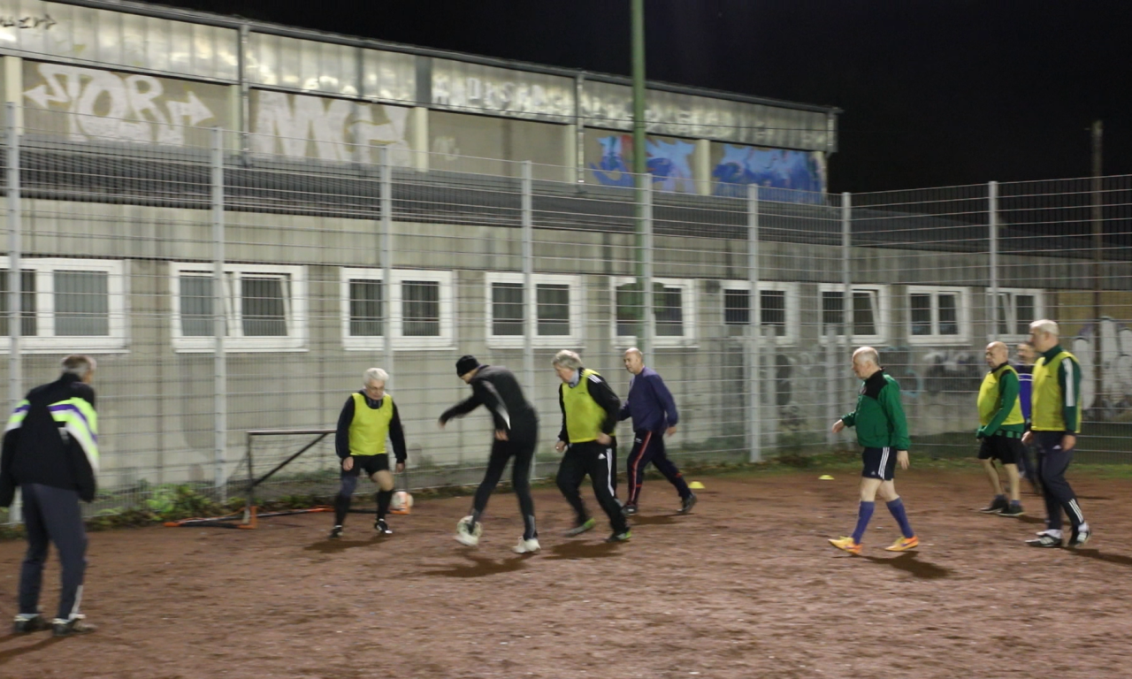 Kicken im Gehen – Rennen verboten