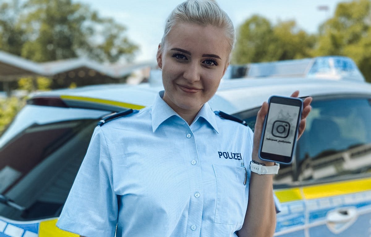 Eine Polizistin auf Streife bei Instagram