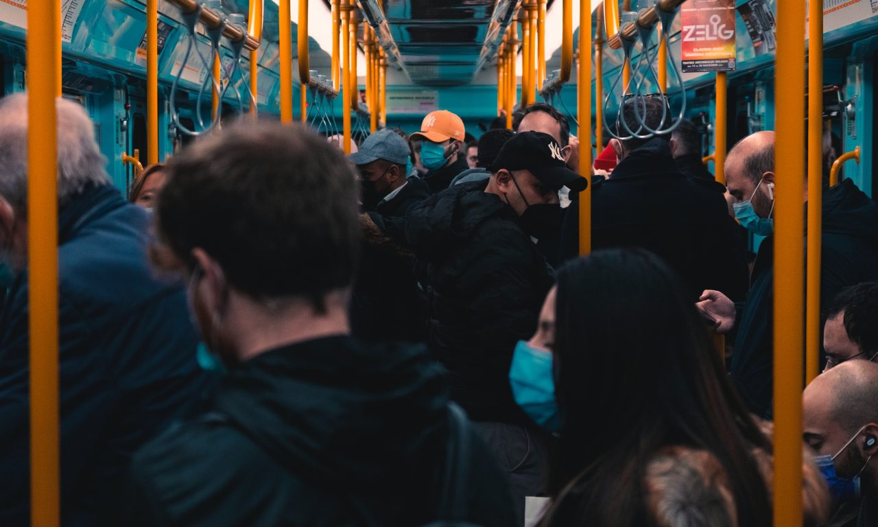 Für 9€ in das Chaos der Bahn