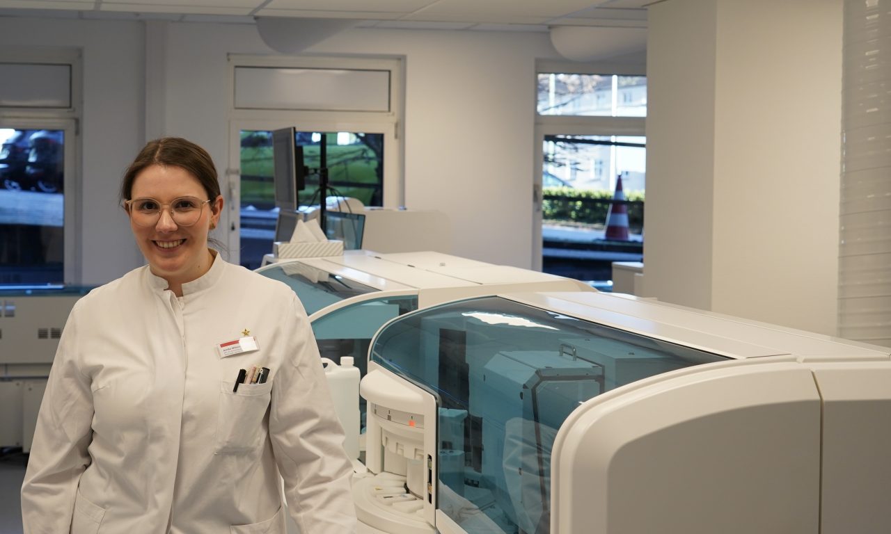 Wenn Sekunden entscheiden: Hochbetrieb im Essener Blutlabor